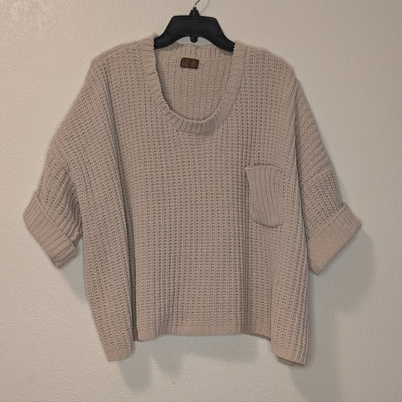 POL Short Sleeve, Chunky Knit Sweater - Picture 2 of 7